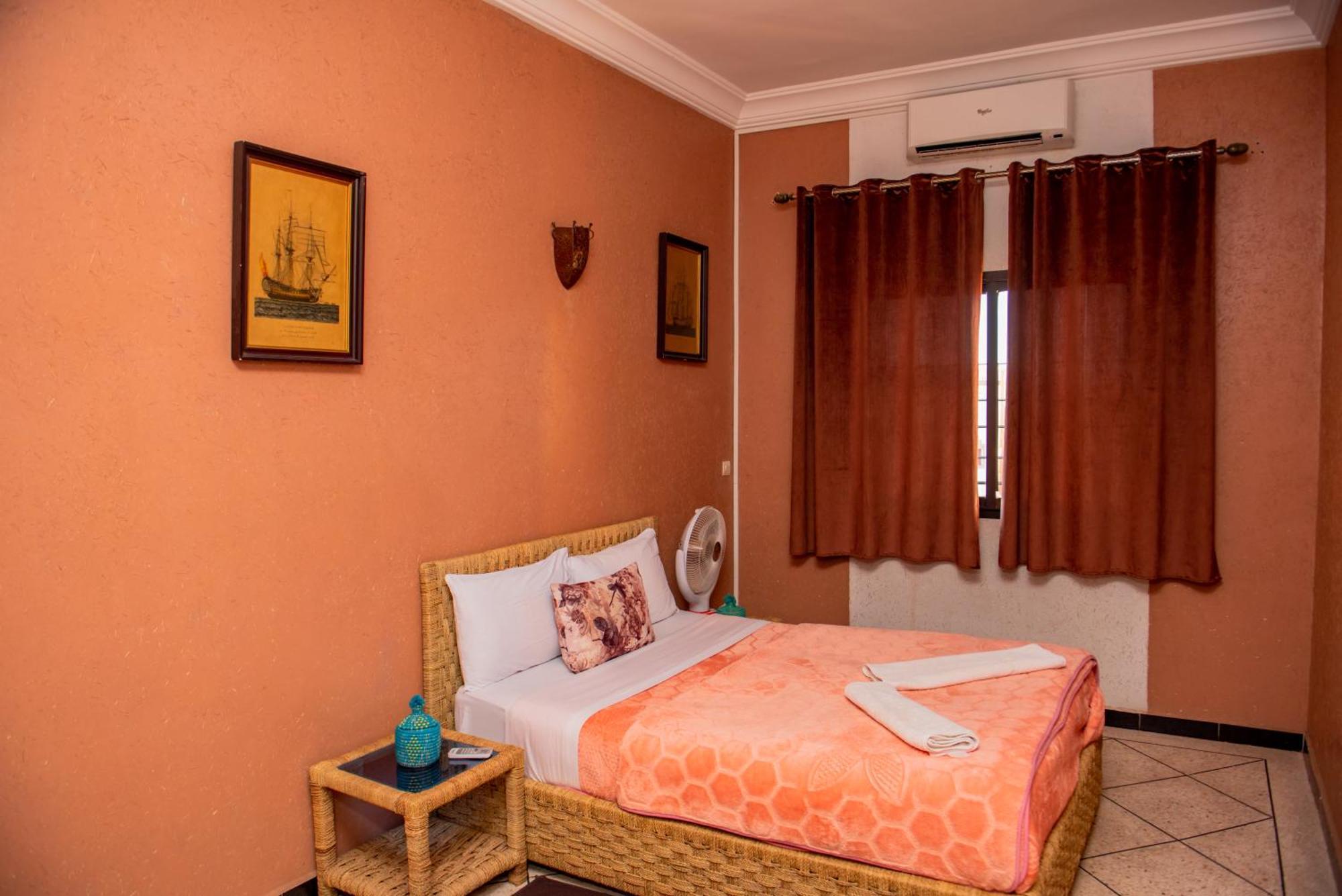 Appartement Afgo วาร์ซาเซต ภายนอก รูปภาพ