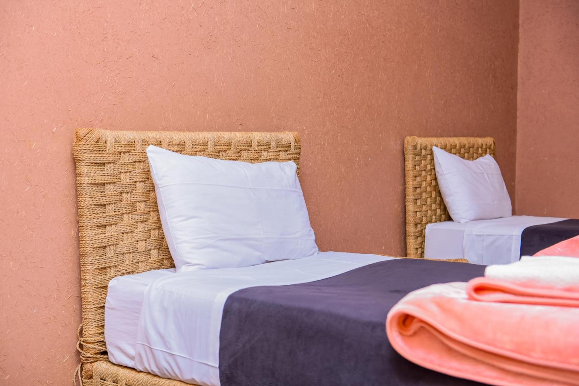 Appartement Afgo วาร์ซาเซต ภายนอก รูปภาพ