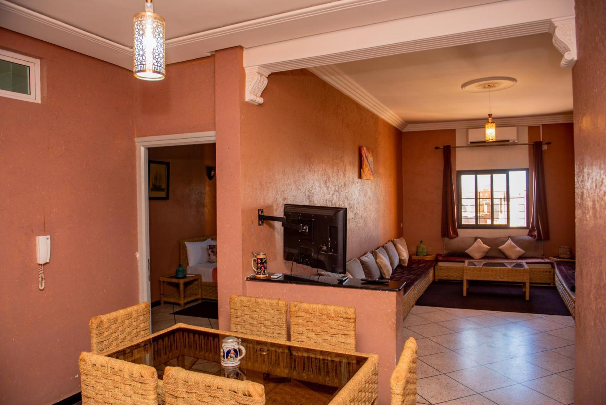Appartement Afgo วาร์ซาเซต ภายนอก รูปภาพ